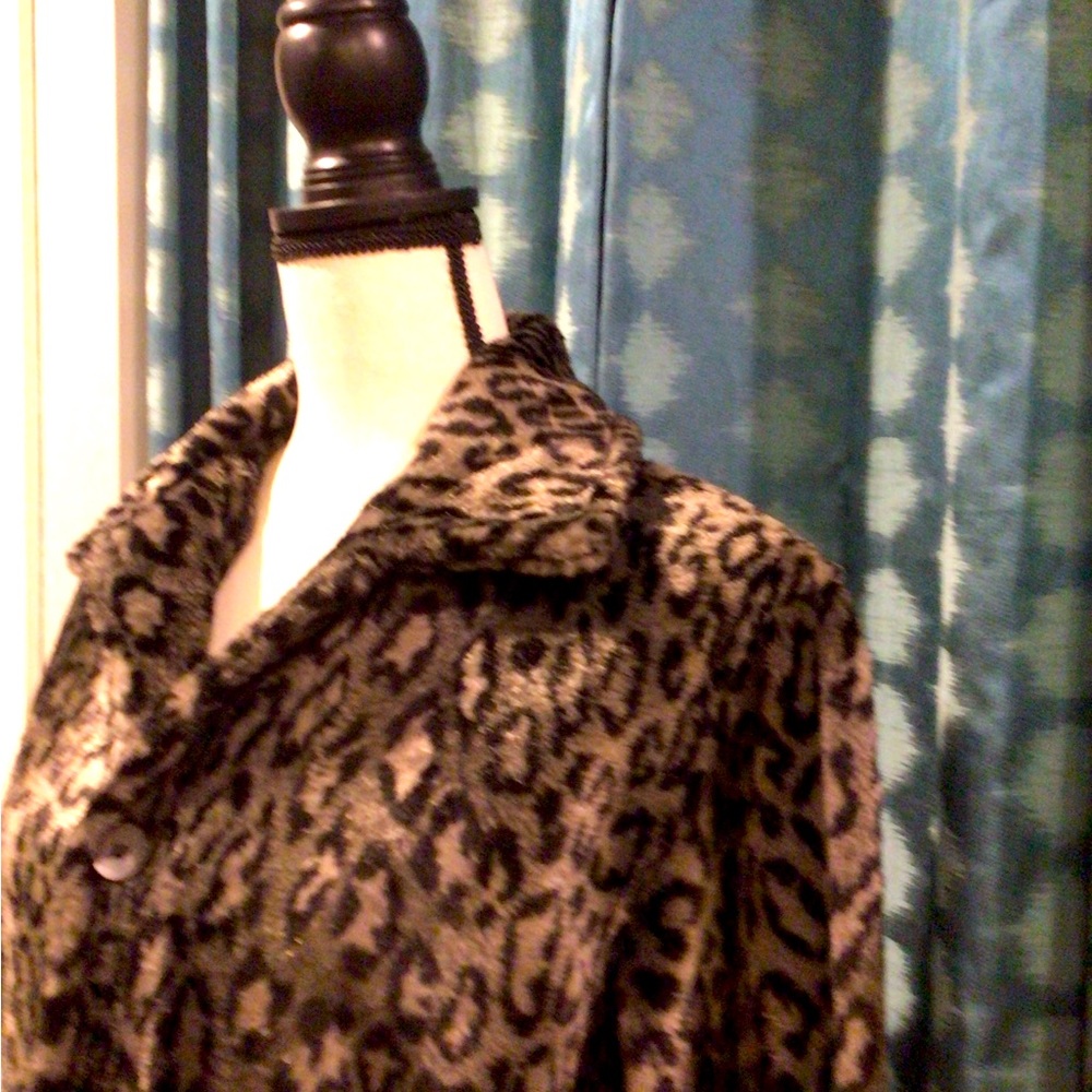 VINTAGE FULL LENGTH BLACK LEOPARD COAT M/L
